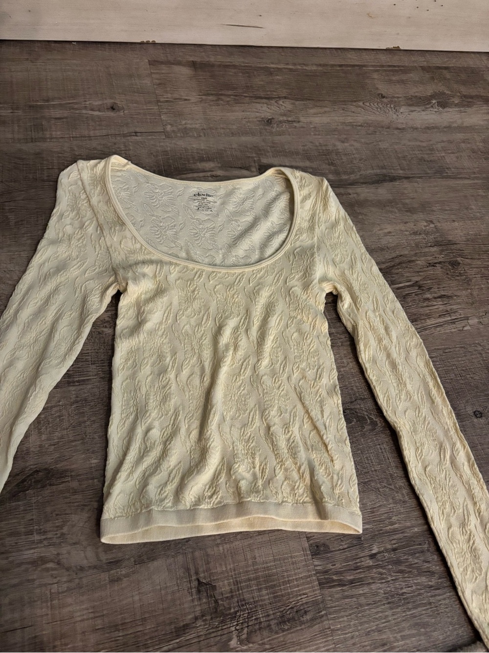 Nordstrom Cream Lace-Texture Scoop Long-Sleeve Top